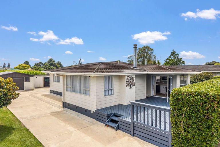 Photo of property in 21 Matipo Place, Edgecumbe, 3120