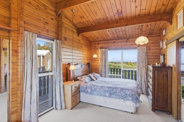 Photo of property in 365 Centaurus Road, Hillsborough, Christchurch, 8022