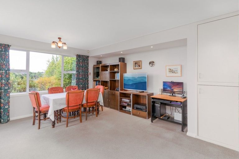 Photo of property in 413 Cashmere Road, Westmorland, Christchurch, 8025