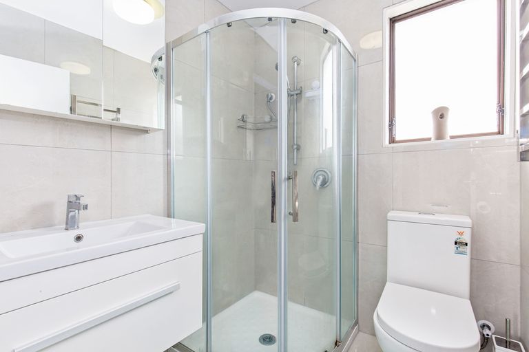 Photo of property in 5/1 Rebecca Rise, Weymouth, Auckland, 2103