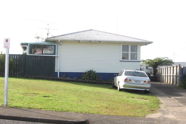 Photo of property in 5 O'connell Street, Manurewa, Auckland, 2102