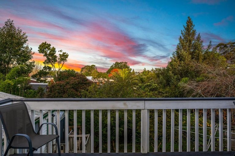 Photo of property in 437 Don Buck Road, Massey, Auckland, 0614