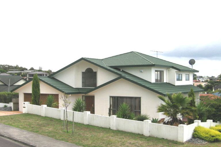 Photo of property in 7 Bonnard Place, West Harbour, Auckland, 0618