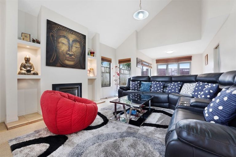 Photo of property in 51 Keywella Drive, Conifer Grove, Takanini, 2112