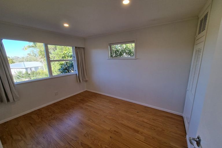 Photo of property in 10 Linley Place, Hillcrest, Auckland, 0627