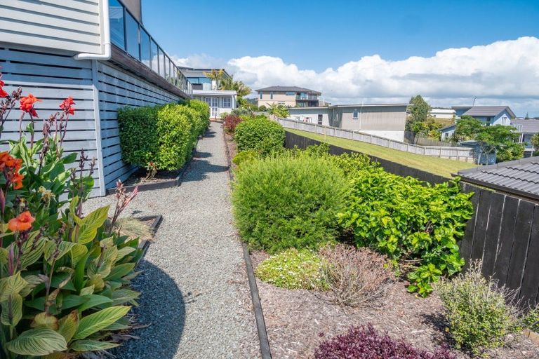 Photo of property in 11 Midgard Road, Coopers Beach, 0420