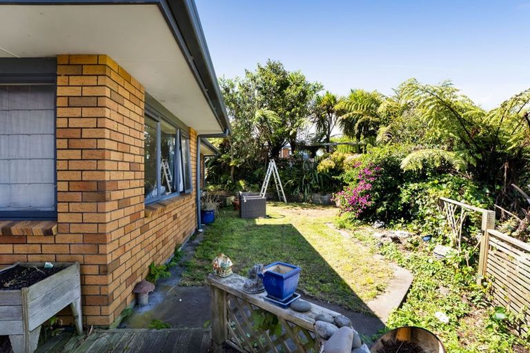 Photo of property in 8 Horizon Heights, Whalers Gate, New Plymouth, 4310