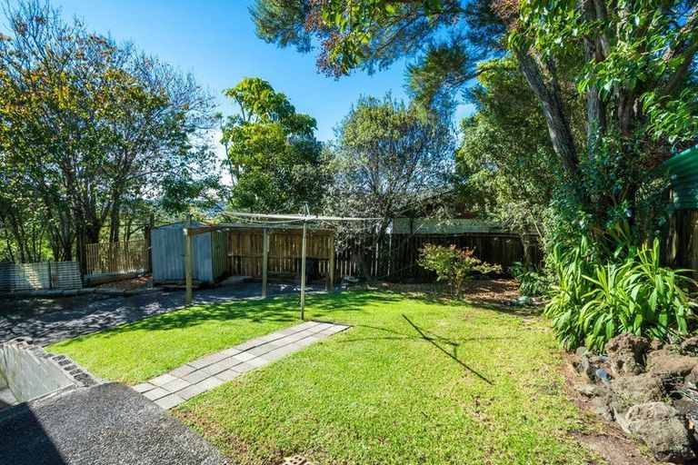 Photo of property in 22 Zingaro Place, Massey, Auckland, 0614