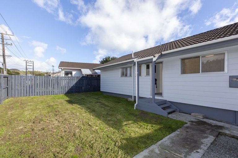 Photo of property in 5 Ruahine Street, Paraparaumu, 5032