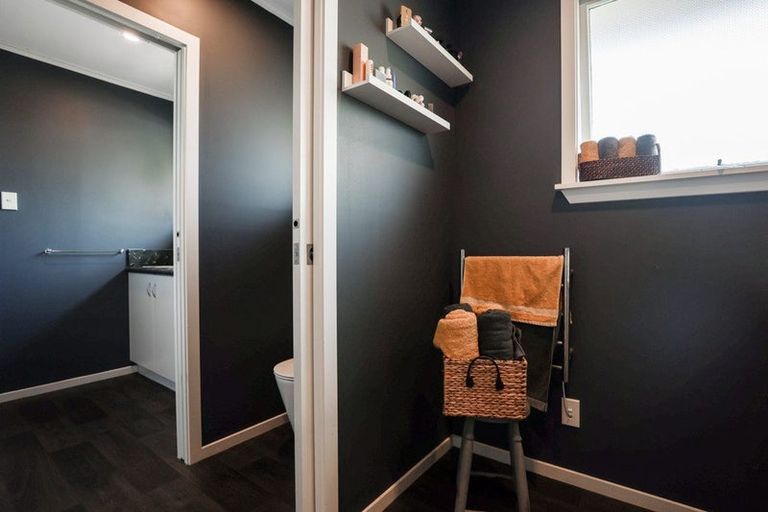 Photo of property in 99 Grove Street, Tinwald, Ashburton, 7700