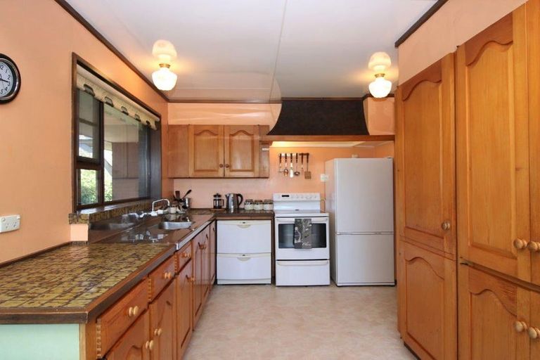 Photo of property in 58 Gladstone Road North, Mosgiel, 9024