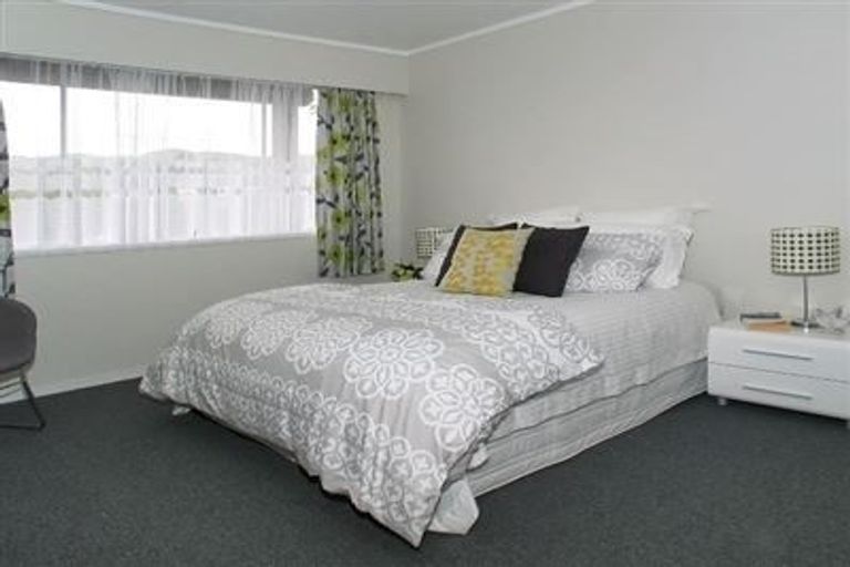 Photo of property in 153 Main Road, Tawa, Wellington, 5028
