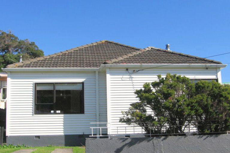 Photo of property in 78 Strathmore Avenue, Strathmore Park, Wellington, 6022