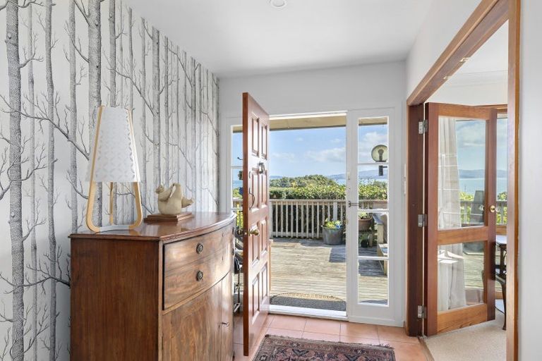 Photo of property in 15 Kotari Road, Days Bay, Lower Hutt, 5013