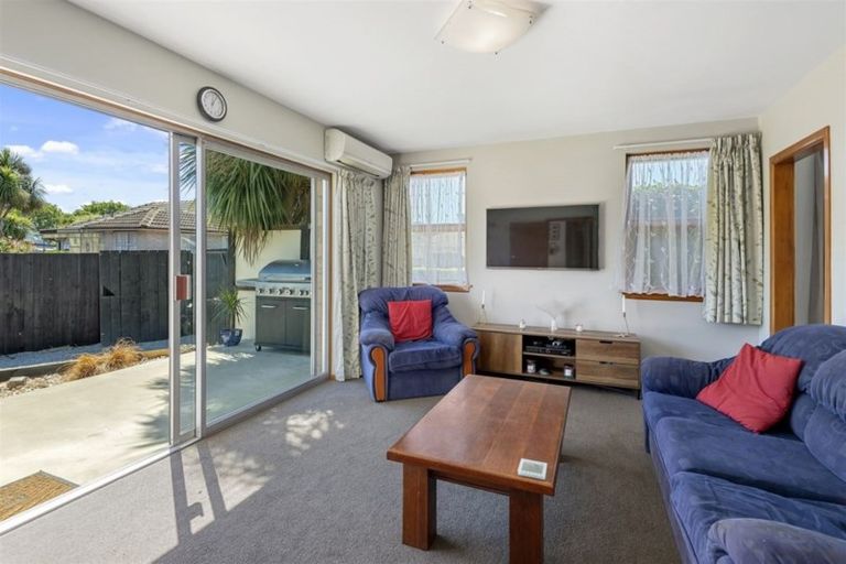 Photo of property in 62 Frensham Crescent, Woolston, Christchurch, 8062