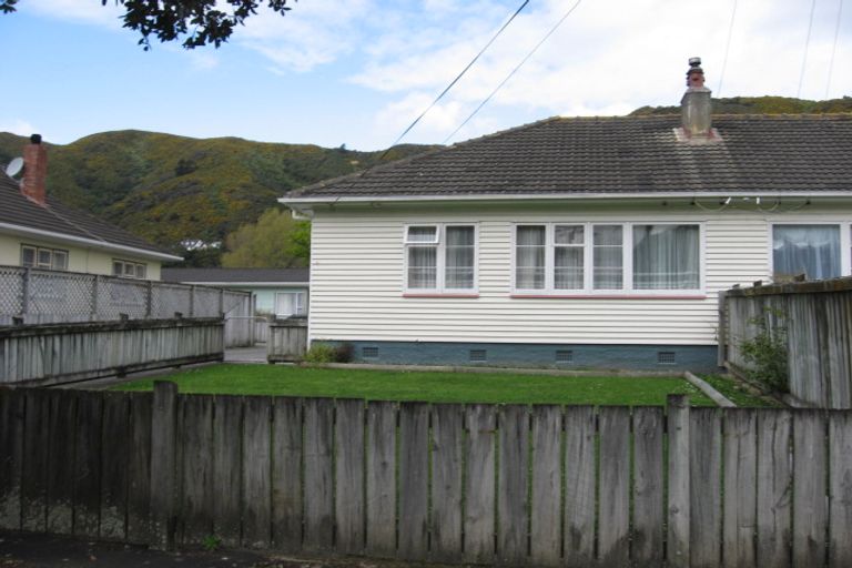 Photo of property in 1/9 Freyberg Street, Waterloo, Lower Hutt, 5011