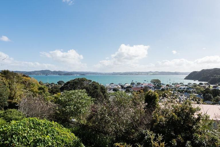 Photo of property in 3 Oneroa Road, Russell, 0202