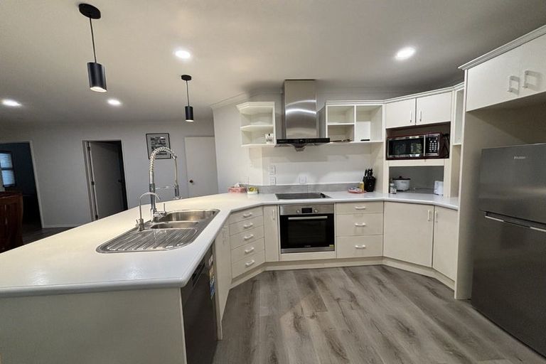 Photo of property in 18 Caversham Drive, Rototuna, Hamilton, 3210