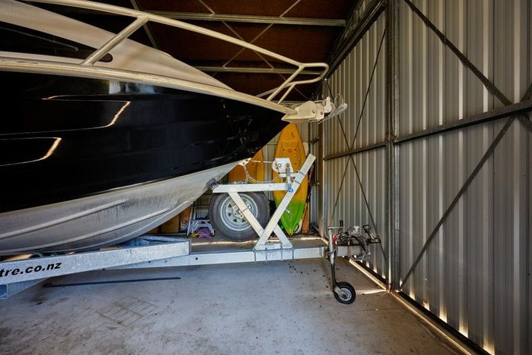 Photo of property in 136 Esplanade, Kaikoura, 7300