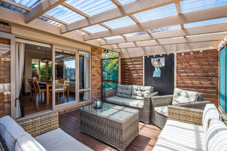 Photo of property in 26 Gandalf Crescent, Paraparaumu, 5032