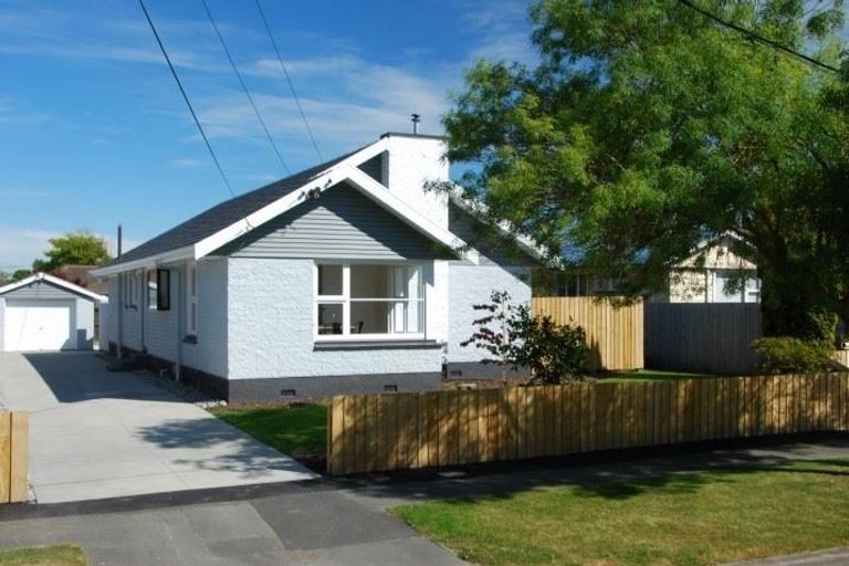 Photo of property in 45 Emlyn Place, Avondale, Christchurch, 8061