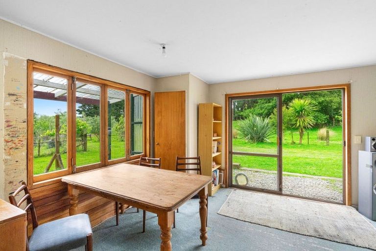 Photo of property in 302 North Manakau Road, Manakau, Levin, 5573