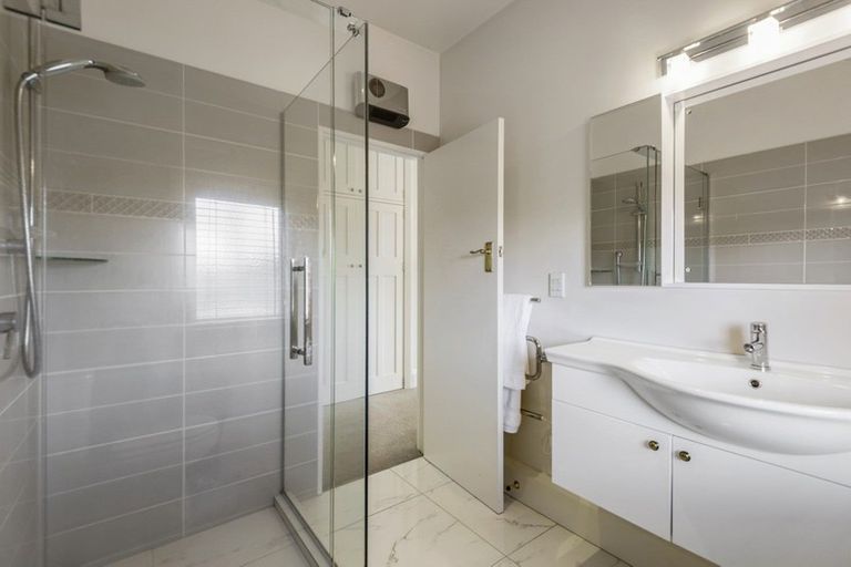 Photo of property in 39 Glandovey Road, Fendalton, Christchurch, 8052