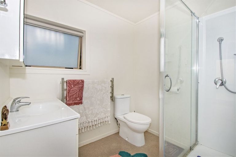 Photo of property in 2 Ross Street, Onerahi, Whangarei, 0110