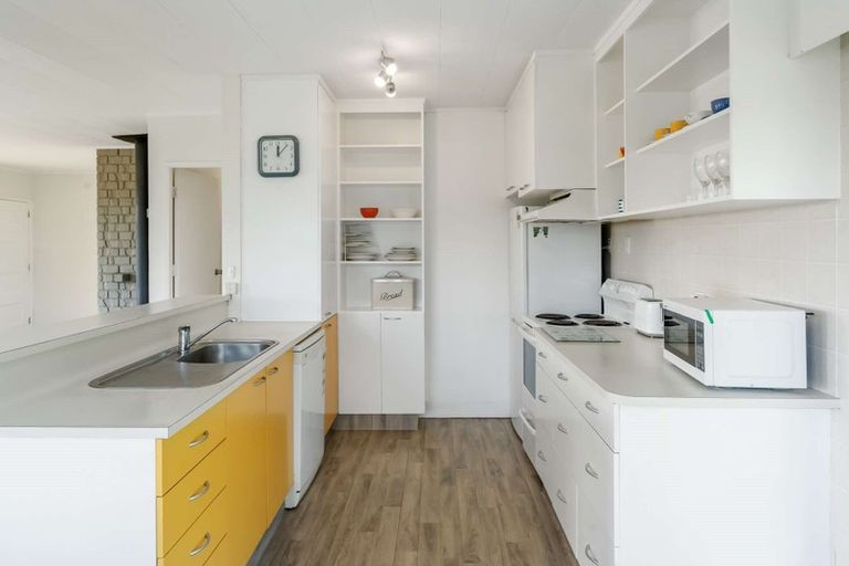 Photo of property in 6b Haratua Place, Springfield, Rotorua, 3015