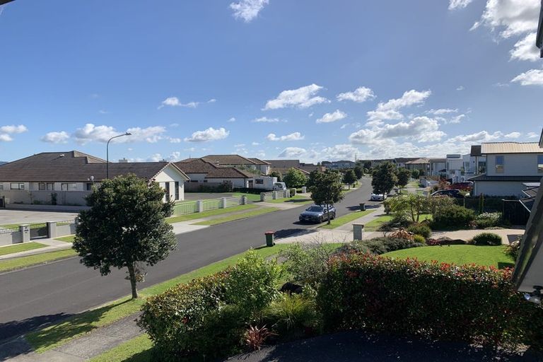 Photo of property in 50 Milano Boulevard, Karaka, Papakura, 2113