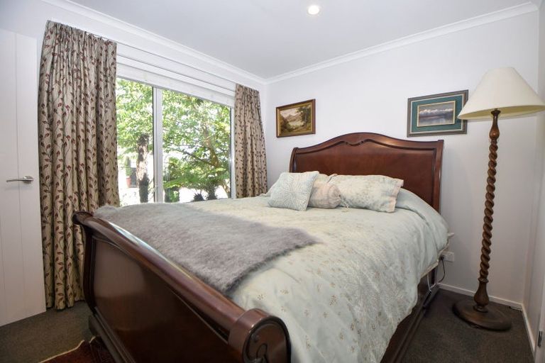 Photo of property in 5 Warrington Court, Carterton, 5713