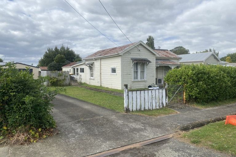 Photo of property in 30 Tui Street, Pahiatua, 4910