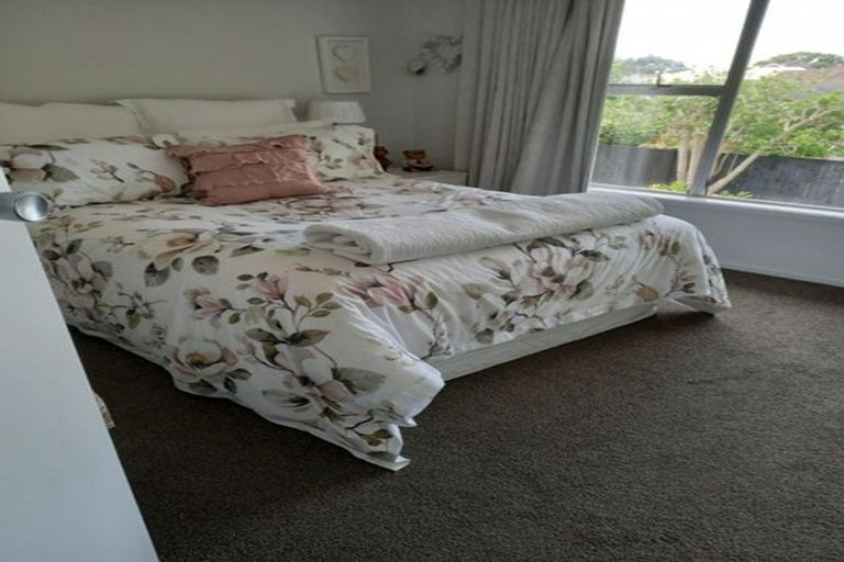 Photo of property in 1/14 Frieston Road, Milford, Auckland, 0620