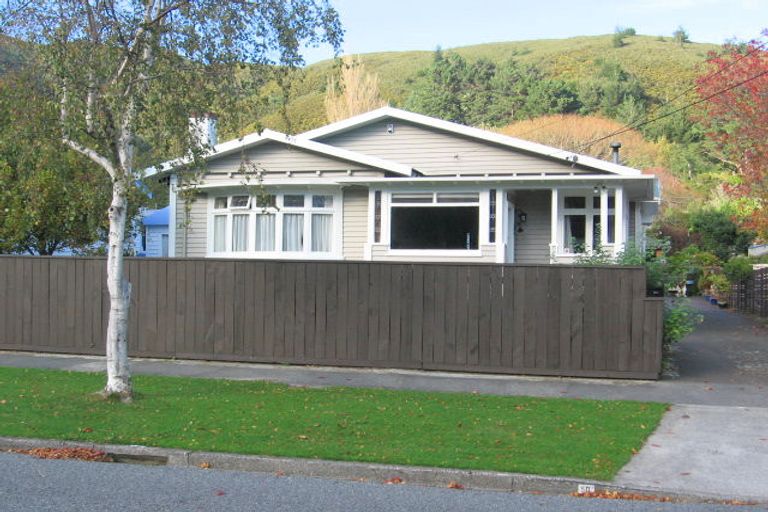 Photo of property in 50 Norton Park Avenue, Fairfield, Lower Hutt, 5011