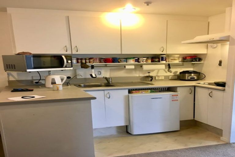 Photo of property in Capital Hill Apartments, 11/54 Hill Street, Thorndon, Wellington, 6011