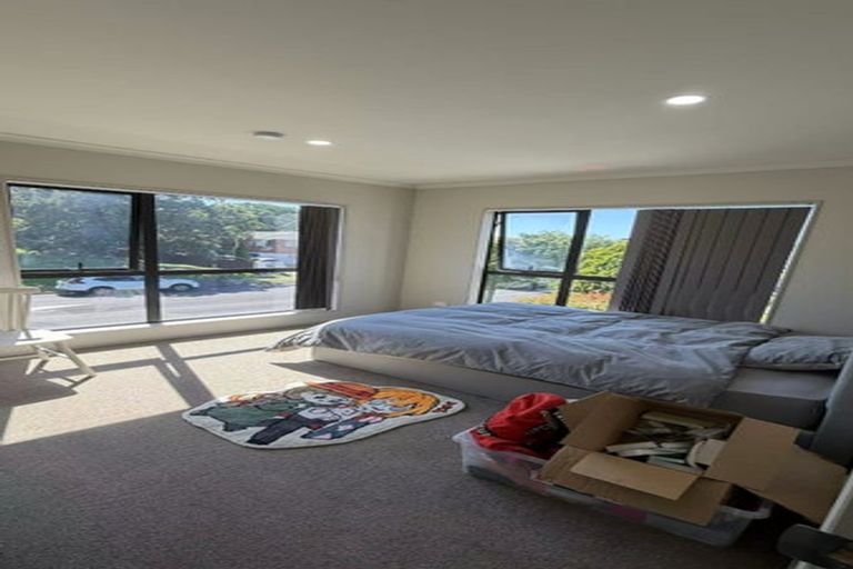 Photo of property in 89a Cascades Road, Pakuranga Heights, Auckland, 2010