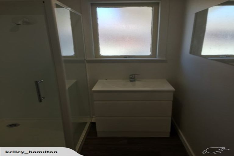 Photo of property in 51a Gloucester Road, Manurewa, Auckland, 2102