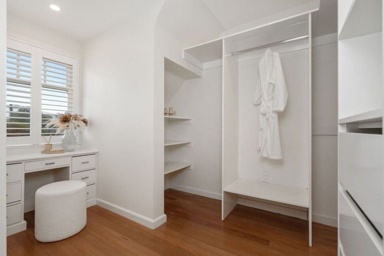 Photo of property in 27 Makora Street, Fendalton, Christchurch, 8041