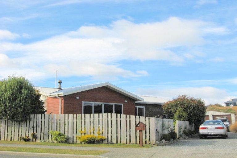 Photo of property in 26 Govan Drive, Te Anau, 9600