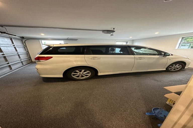 Photo of property in 68 Arran Road, Browns Bay, Auckland, 0630