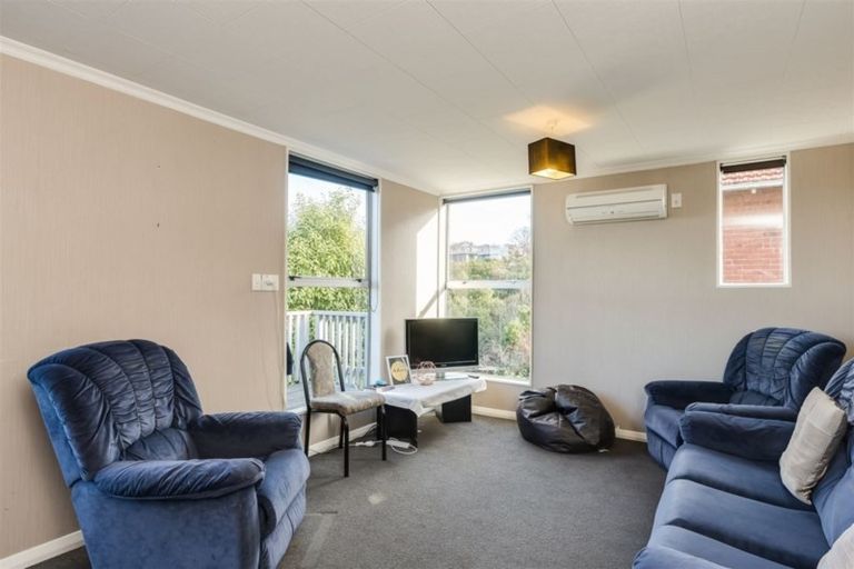 Photo of property in 68 Eglinton Road, The Glen, Dunedin, 9011
