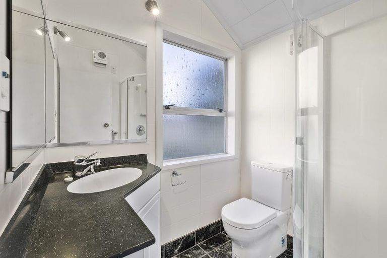 Photo of property in 9 Keel Place, Whitby, Porirua, 5024