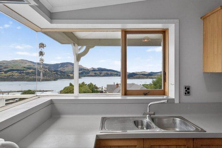 Photo of property in 12 Ross Terrace, Lyttelton, 8082