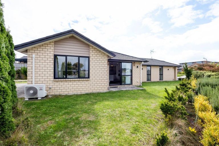 Photo of property in 15 Blackwood Crescent, Glenview, Hamilton, 3206