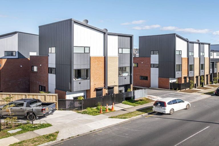 Photo of property in 42b Westgate Drive, Westgate, Auckland, 0614