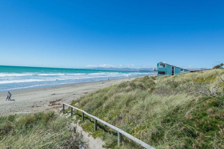 Photo of property in 5 Marine Parade, North New Brighton, Christchurch, 8083