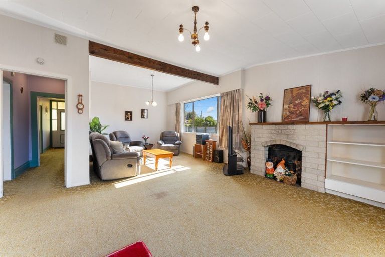 Photo of property in 20 Ormond Street, Woodville, 4920