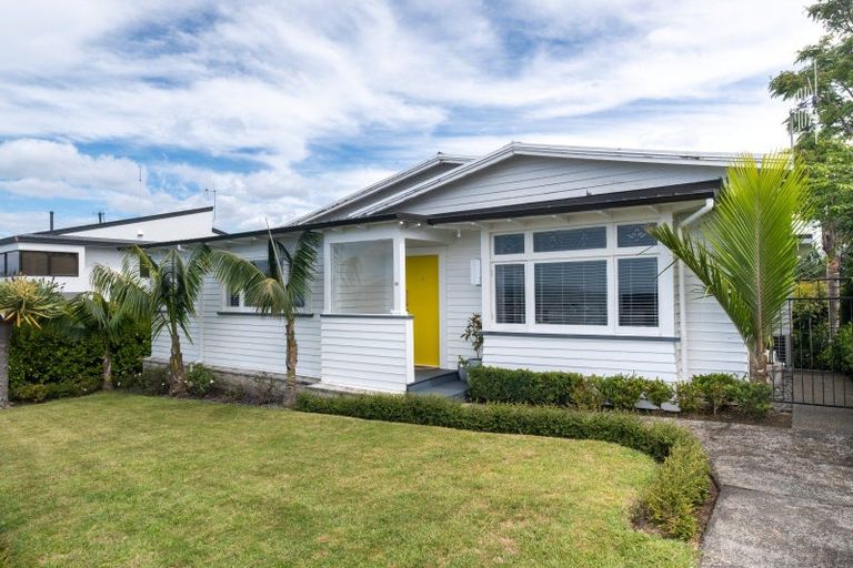 Photo of property in 52 Simla Terrace, Hospital Hill, Napier, 4110