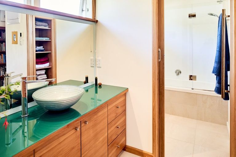 Photo of property in 7 Ngaio Street, Eastbourne, Lower Hutt, 5013