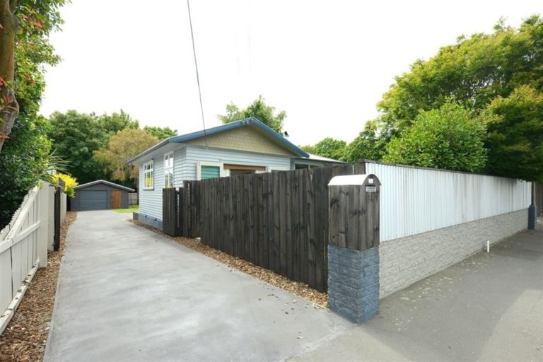 Photo of property in 54 Waltham Road, Sydenham, Christchurch, 8023
